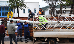 Büyükşehir’den Hortum ve Fırtınadan Zarar Gören Üreticiye Sera Naylonu Desteği