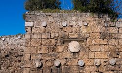 Kaleiçi'nde, Selçuklu'nun Kayıp Kitabeleri Bulundu