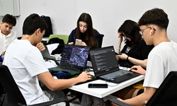 Yapay Zeka ile Görsel Üretim Atölyesi Başlıyor