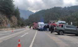 Isparta-Antalya karayolunda feci kaza: 7 ölü