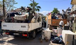 16 Kamyon Çöp Çıkarılan Evden 4 Kamyon Daha Çıktı