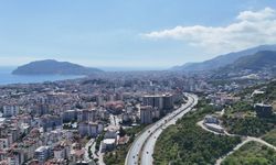24 İlçeden Daha Kalabalık Alanya İl Olmayı Bekliyor