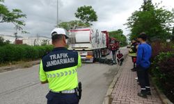 Alınan Aracın Devrini Beklerken Hayalleri Tırın Altında Kaldı