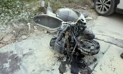 Park ettiği motosiklet alev topuna döndü