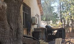 Uzaklaştırma kararı aldıran eşine sinirlenip evi ateşe verdi
