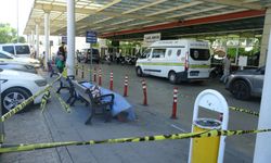 Hastane çevresinde yaşayan evsiz şahıs bankta ölü bulundu