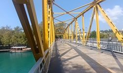 Manavgat Irmağı'nda çocukların tehlikeli serinliği