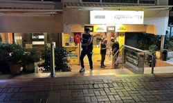 Alanya’da döviz bürosuna silahlı ve maskeli soygun girişimi