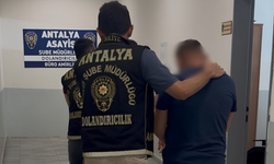 Yetkili servis kılığıyla dolandırıcılık yapan 2 kişi yakalandı