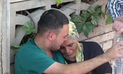 Evlerinin yandığını gören anne-oğulun gözyaşları sel oldu
