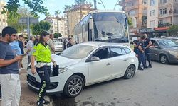 Otobüs ile otomobil çarpıştı: 2 yaralı