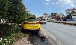 Serik’te kavşakta kaza: Mahalleli önlem bekliyor