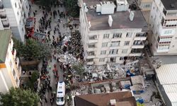 Maltepe'de çöken binada 8 kişi çıkarıldı: 6 kişiyi arama kurtarma çalışmaları devam ediyor