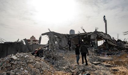 Gazze’de havadan yardım faciaya dönüştü