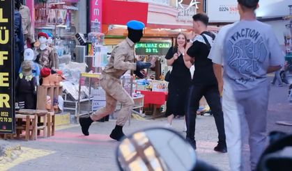 Cansız manken şakası korkuttu