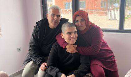 Bakanlığın Devreye Girdiği Otizmli Muhammet, Yeni Merkezde Ailesi İle Buluştu