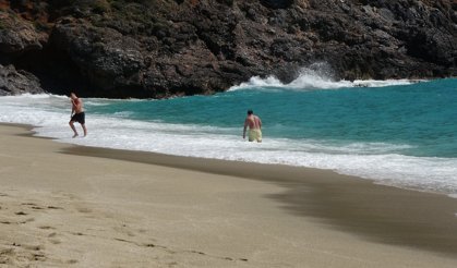 Türkiye'de Kış Antalya'da Yaz Yaşanıyor