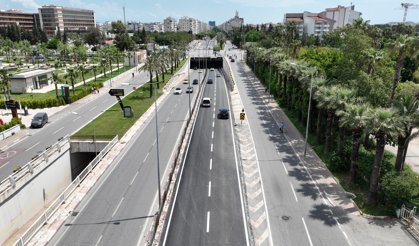 Yüzüncü Yıl Bulvarı'nda asfaltlama çalışması tamamlandı