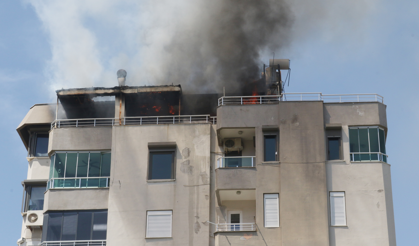 Antalyaspor'un Eski Yöneticisinin Evinde Yangın