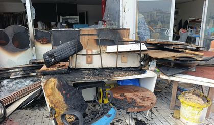Patlama sesine uyandı, yangını büyümeden fark etti