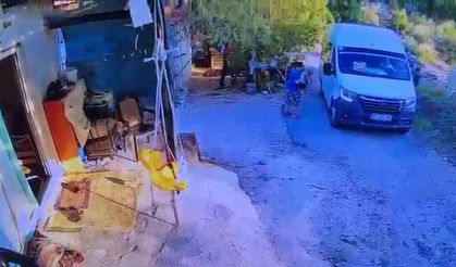 Geri manevra yaptığı araçla 1,5 yaşındaki oğlunun ölümüne sebep oldu