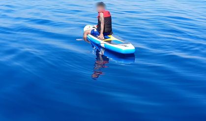 SUP ile denize açıldılar, kürekleri kırılınca kilometrelerce sürüklendiler