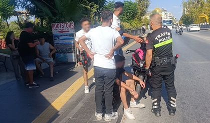 Yayaya çarpmamak için fren yaptı, motosiklet devrildi