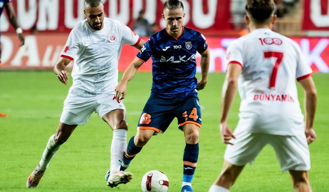 Antalyaspor: 1 - RAMS Başakşehir: 0