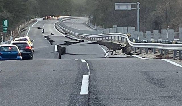 Japonya 7.6 büyüklüğünde deprem