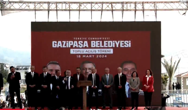 CHP Genel Başkanı Özel Antalya'da