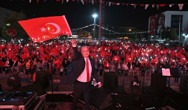 Muratpaşa'da Cumhuriyet kutlamaları başladı