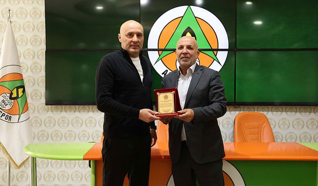 Alanyaspor Sami Uğurlu ile yolları ayırdı