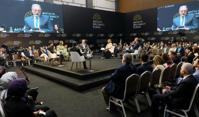ADF'de ırkçılıkla yüzleşme çağrısı