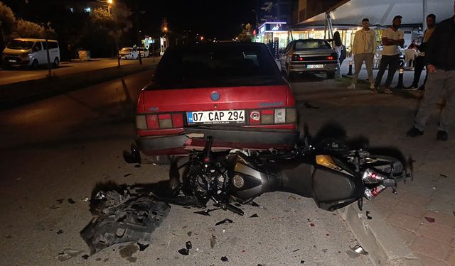 Motosikletli gençler ölümle burun buruna geldi