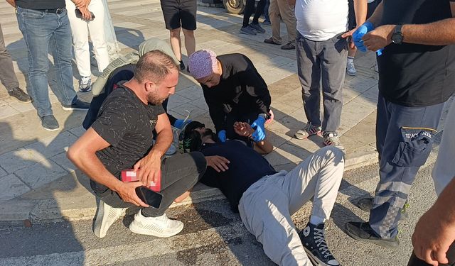 Otomobil ile motosiklet çarpıştı