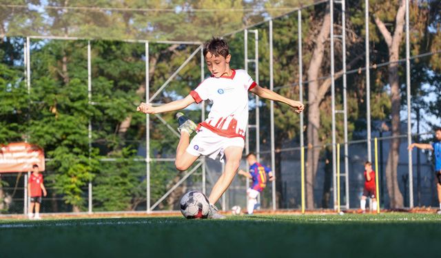 Büyükşehir Futbol Akademisi’ne Yeni Sezon Başladı