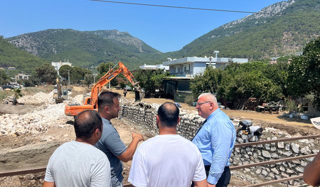 Turistik Karaöz’de Dere Islah Çalışmaları Başladı