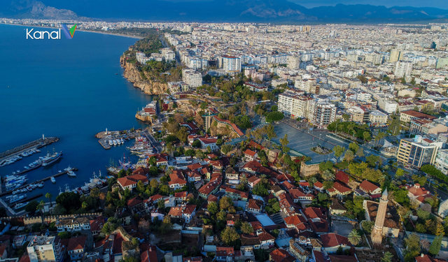Antalya'da Taşınmaz İlanlarında Fiyat Oyunu: Emlakçı Telefonda Farklı Rakam Söyledi