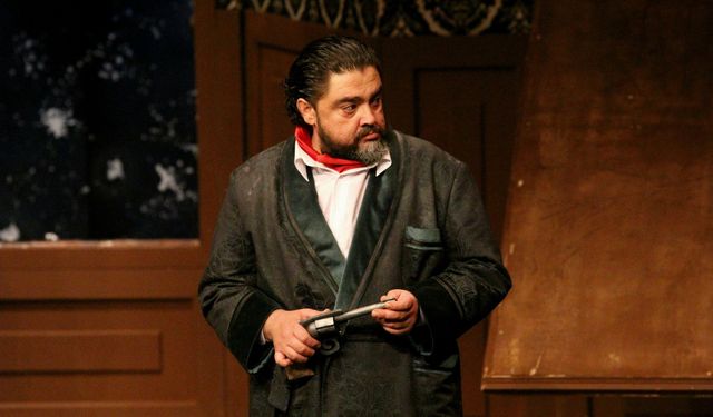 ADT Müdürü Gökhan Tüzün "Yılın Oyuncusu" Seçildi