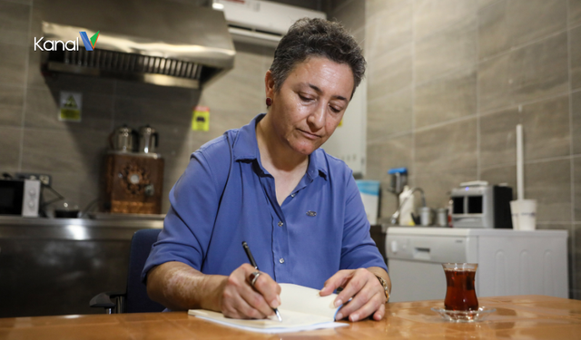 Çaycıdan Çocuk Gelinlere Dair Kitap: 'Yüreğimi Avuçla Anne'