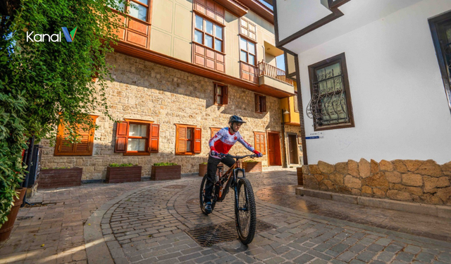 Tarihi Kaleiçi'nde Bisiklet Rüzgarı: Pedalia Fest Başlıyor