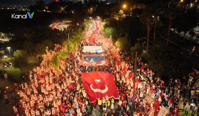 Cumhuriyet Meydanı’na Coşkulu Yürüyüş