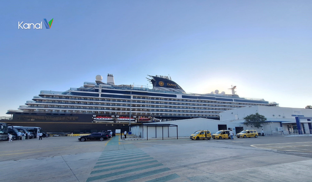 Antalya Limanı, Lüks Kruvaziyer MSC Explora I’i Ağırladı