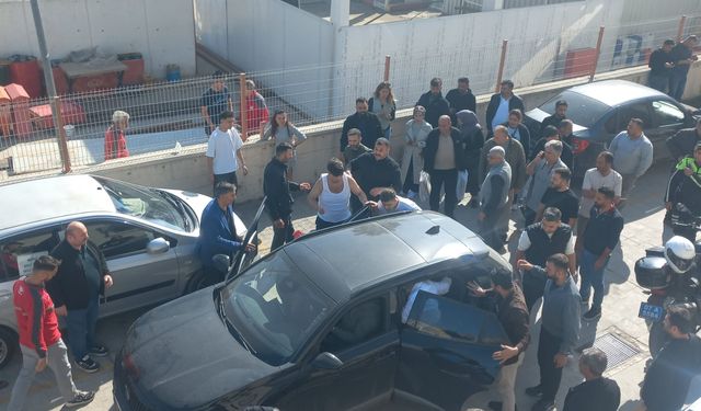 Otomobiline Binerken Silahlı Saldırıya Uğradı