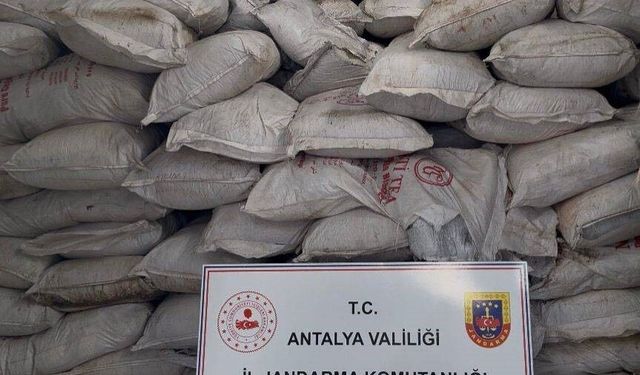 Sahte Kozmetik Operasyonunda 65 Milyonluk Ürün Ele Geçirildi