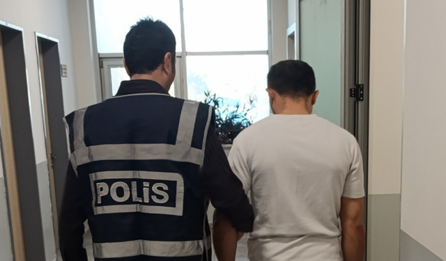 Polis ve Savcı Olarak Tanıtıp 3,3 Milyon Lira Dolandırdı