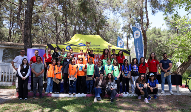 Antalya Büyükşehir Belediyesi’nden Kız Çocuklarına Spor Desteği