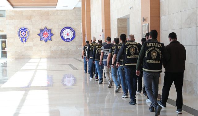 Sahte Emniyet Müdürlerinden 50 Milyonluk Vurgun