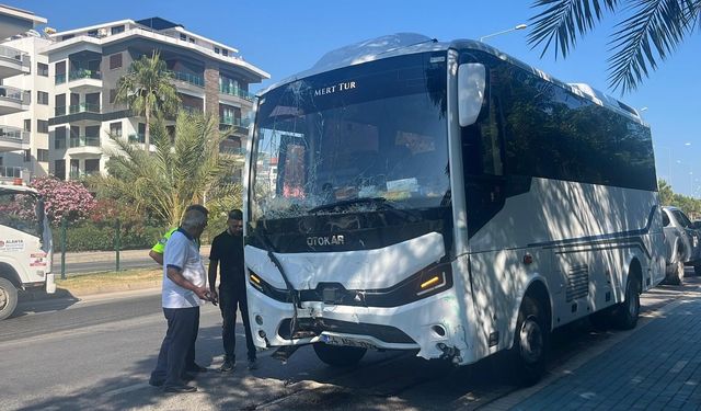 Alkollü Sürücü Refüjü Aşıp Karşı Şeride Geçti