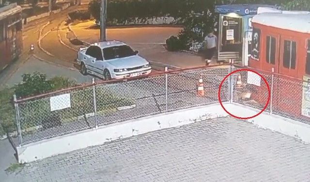 Nostalji tramvayına yanıcı madde atıldı